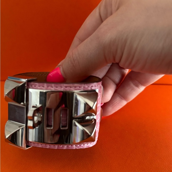 HERMES
Shiny Alligator Collier De Chien CDC Bracelet T2 5P Pink - Picture 5 of 9
